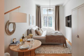 Studio with Balcony next to Vyšehrad Castle by Prague Days